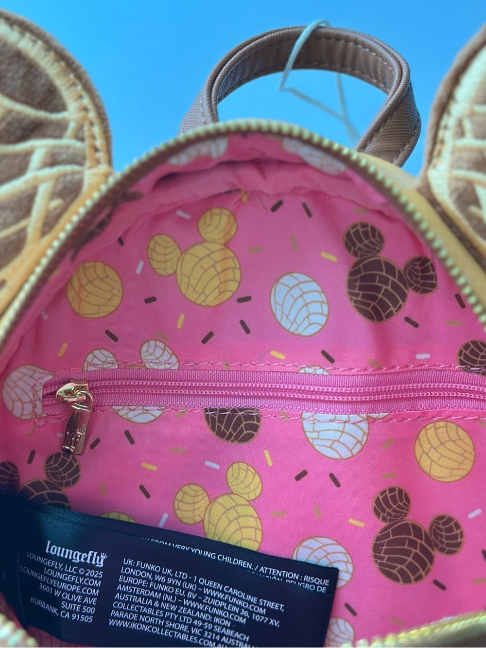 NEW Loungefly Disney Minnie Mouse Concha Ears Mini Backpack/Crossbody - Picture 4 of 6